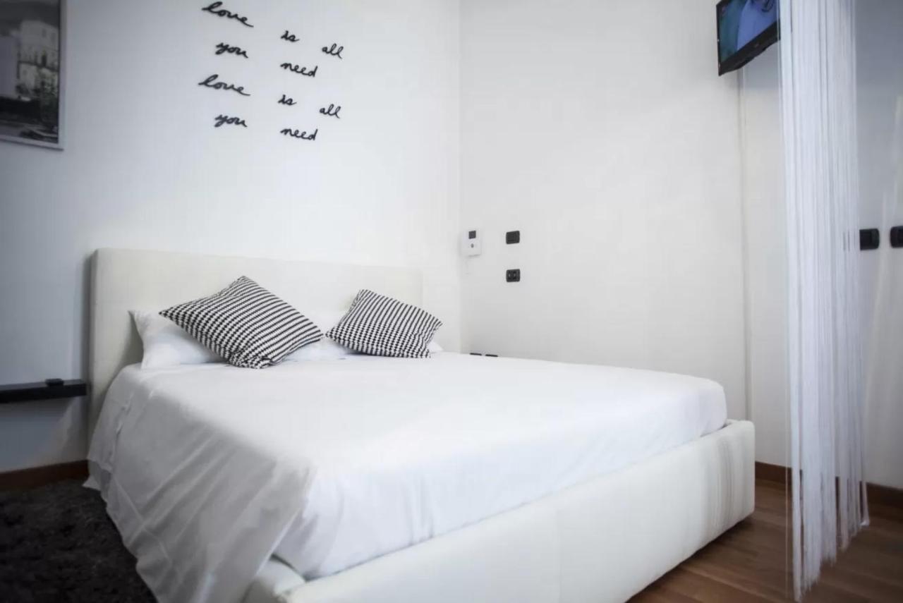 Torino 23 Apartment Milan Exterior photo